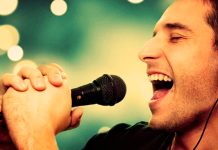 Cantando En Este Mundo